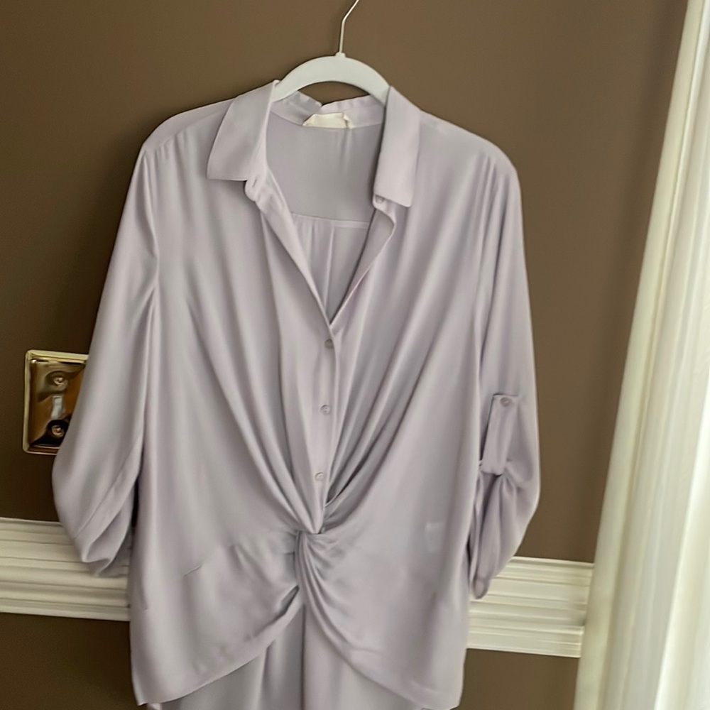 Women’s flowy blouse